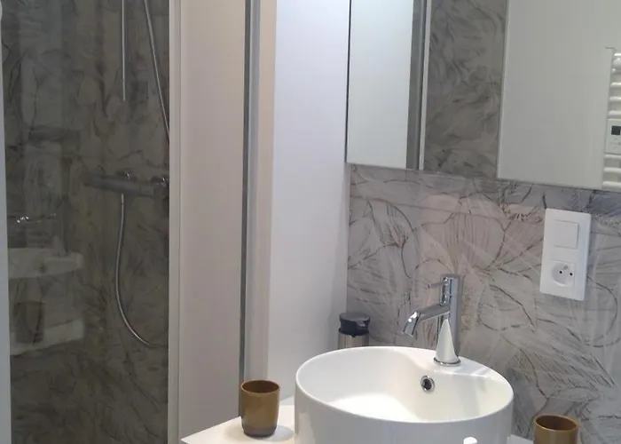 ベッド・アンド・ブレックファスト L'atelier バイユー