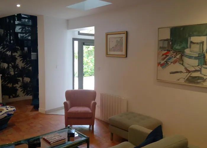 ベッド・アンド・ブレックファスト L'atelier バイユー